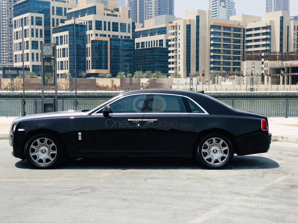 Black Rolls Royce Ghost Series III 2017 for rent in Ras Al Khaimah 4